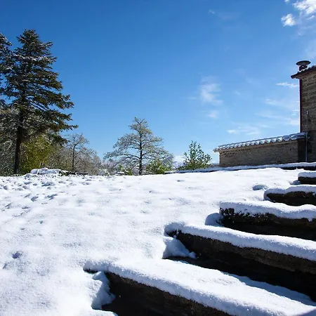 Apart Otel Casale Belvedere Con Piscina Nel Bosco *